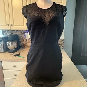Guess Black Sheath Mini Dress Sleeveless Crew Neck
